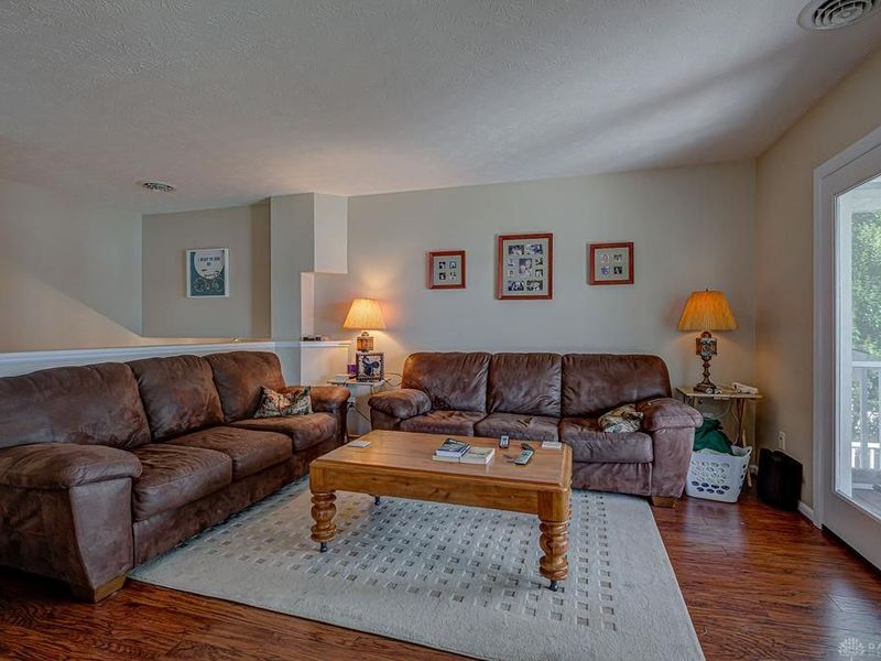 178 Lakengren Drive, Eaton, OH 45320 Photo 8