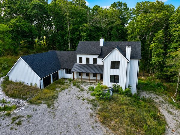 100 Builders Lane , Anderson, MO 64831