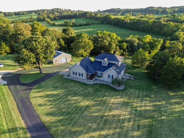 4446 Findley Road , Macomb, MO 65702
