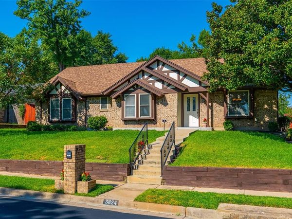 3824 Fox Hollow Drive, Bedford, TX 76021