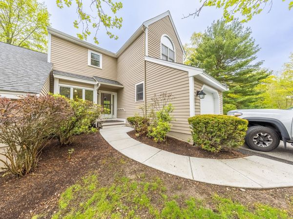 49 Bishops Forest Dr, Unit 49, Waltham, MA 02452