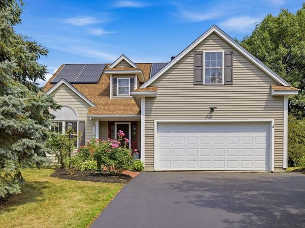 16 Dunlin Way, Portsmouth, NH 03801