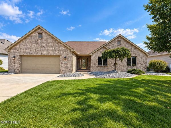 1733 Spring Forest Drive , Oregon, OH 43616