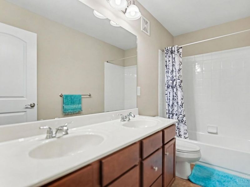 5118 Oak Brook Drive, Union Township, OH 45244 Photo 17