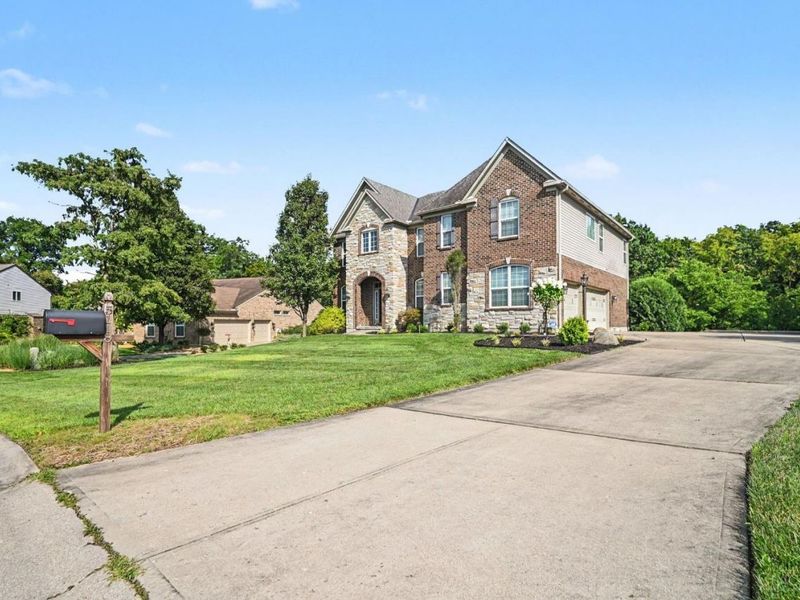 5118 Oak Brook Drive, Union Township, OH 45244 Photo 3