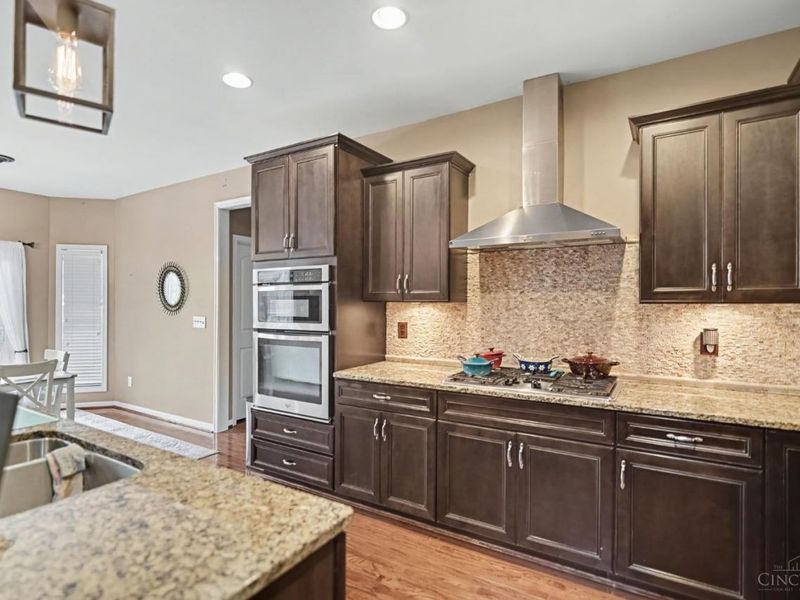 5118 Oak Brook Drive, Union Township, OH 45244 Photo 7