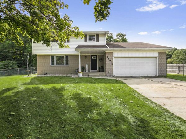 55019 Jeffery Drive, Mishawaka, IN 46545