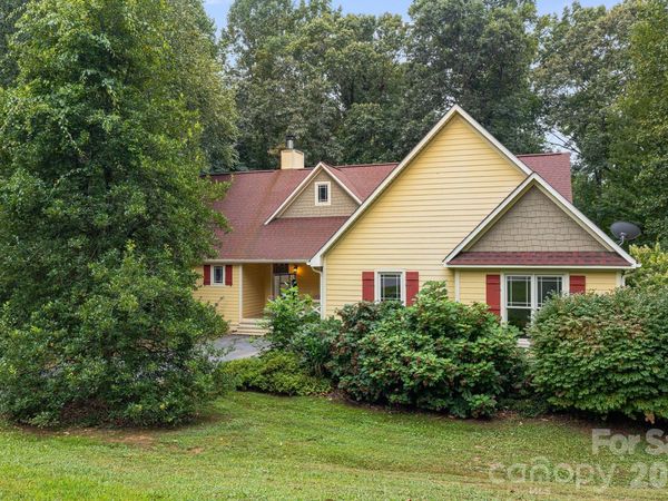 312 E Forest Place, Candler, NC 28715