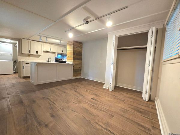 1436 Hearthstone Dr, Unit #B, Baton Rouge, LA 70808