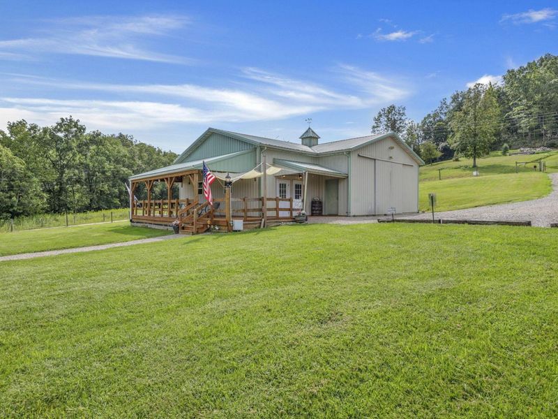 9065 Clay Pike Road, Chandlersville, OH 43727 Photo 10