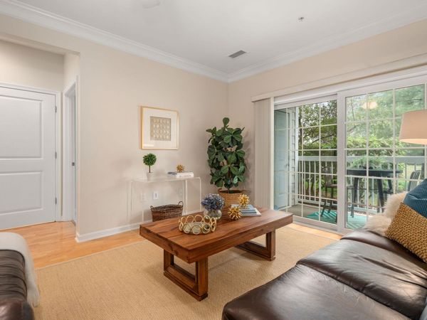 132 Clocktower Drive, Unit 113, Waltham, MA 02452