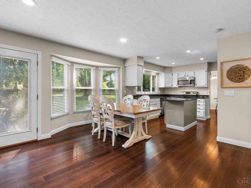 9944 Kerr Cemetery Road, Loveland, OH 45140 Photo 16