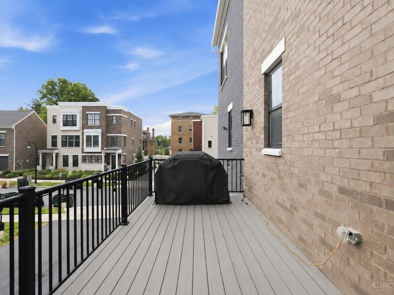 3118 Woodburn Avenue, Cincinnati, OH 45207 Photo 12
