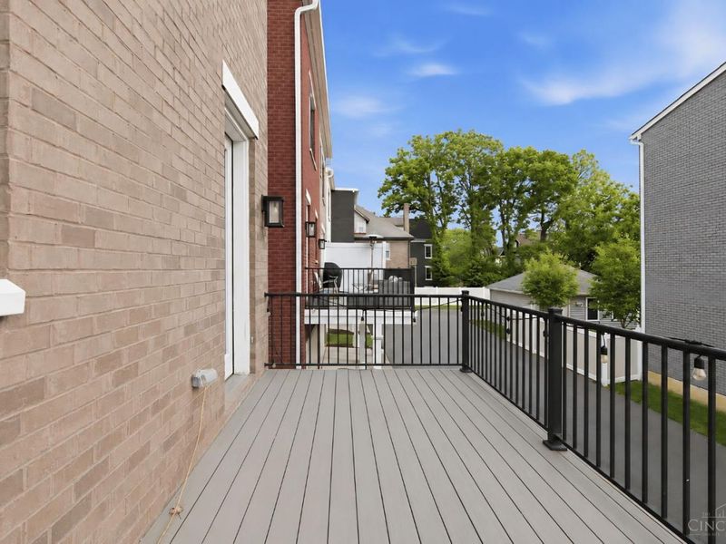 3118 Woodburn Avenue, Cincinnati, OH 45207 Photo 13