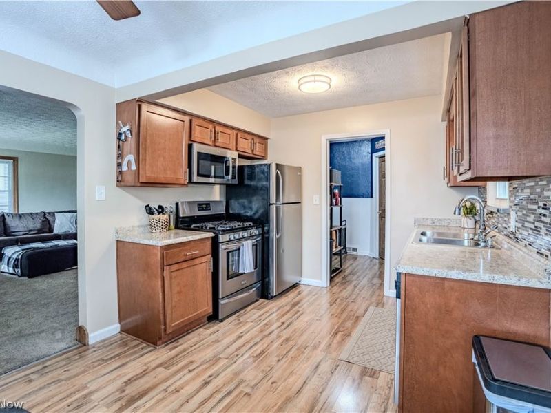 5703 Haverhill Avenue, Parma, OH 44129 Photo 18