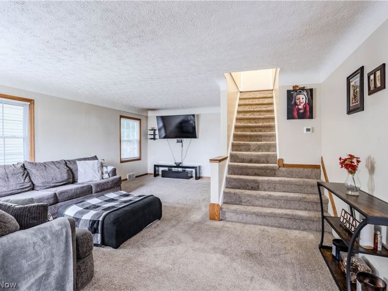 5703 Haverhill Avenue, Parma, OH 44129 Photo 7
