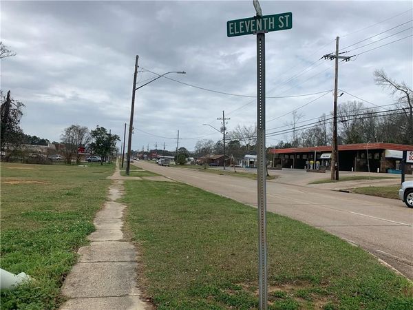 702 AVENUE G Avenue, Kentwood, LA 70444