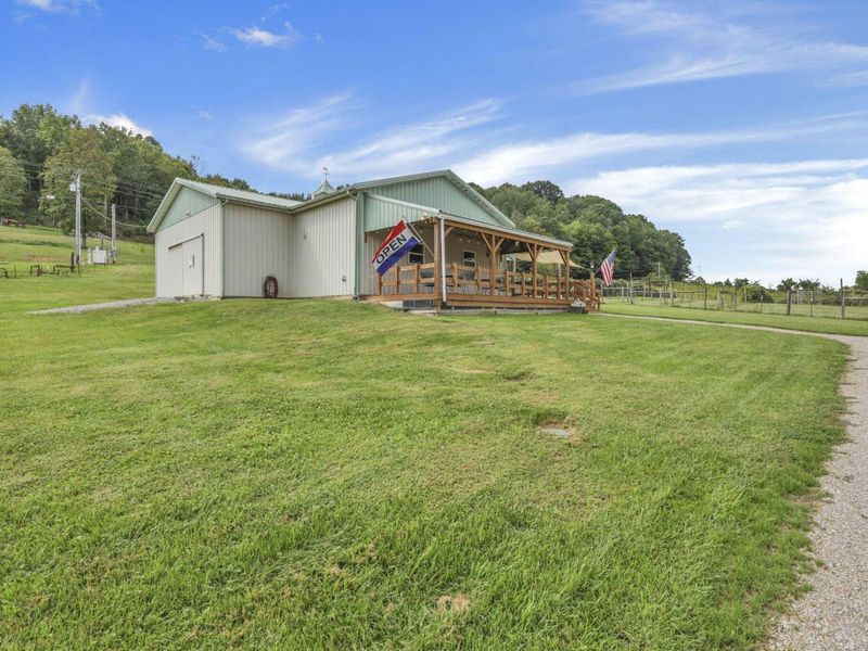9065 Clay Pike Road, Chandlersville, OH 43727 Photo 9