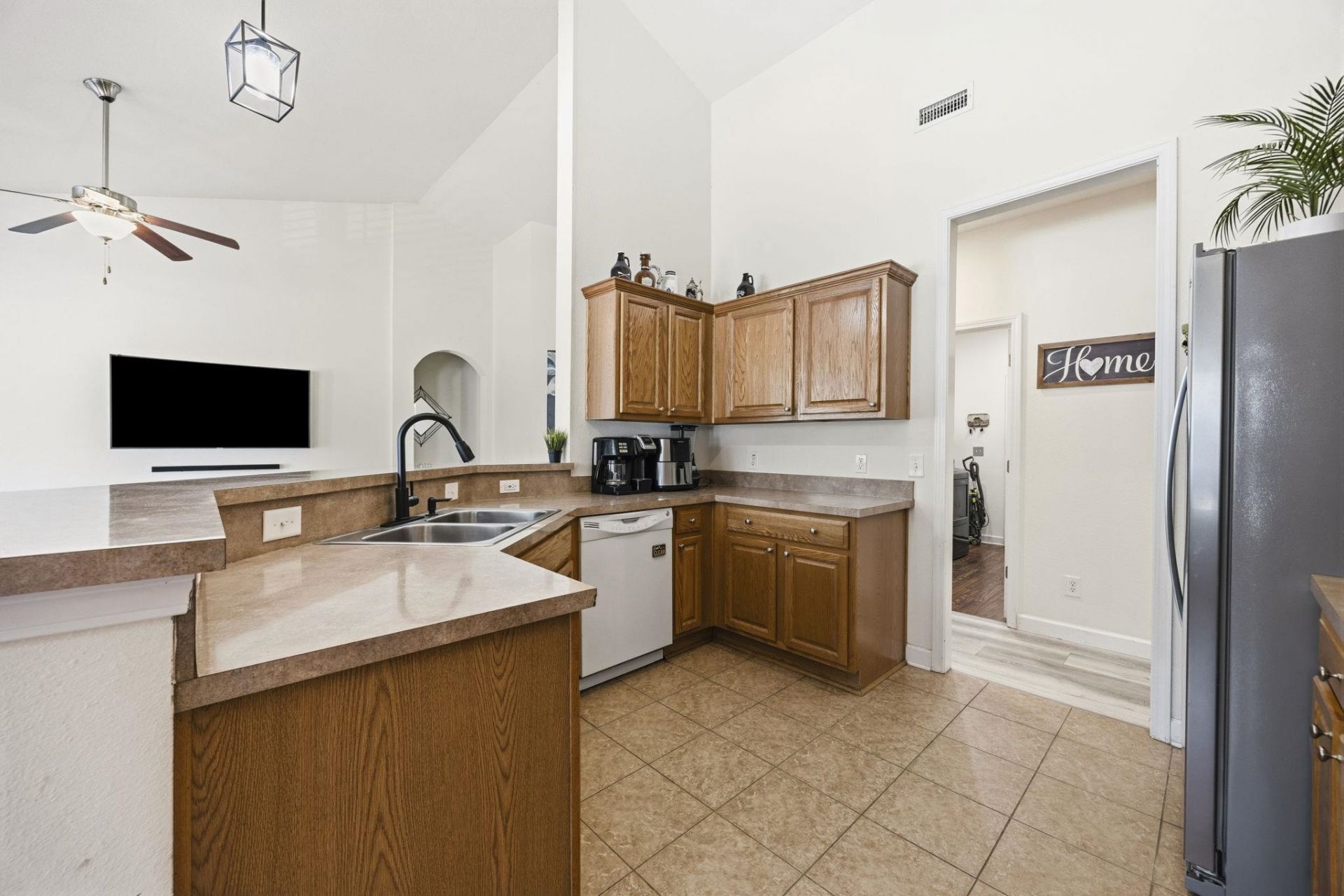 810 Indianola Ct. Photo 15