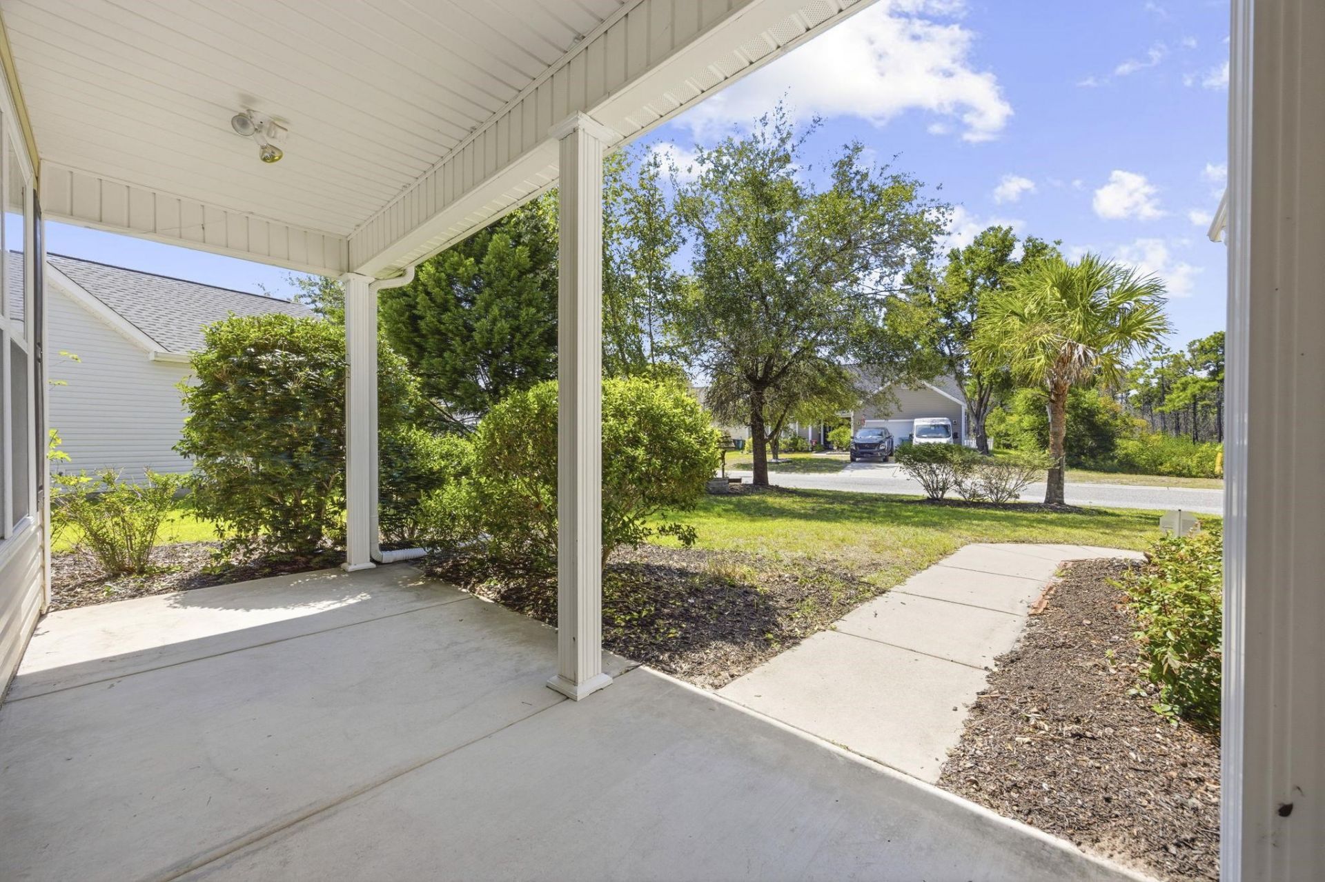 810 Indianola Ct. Photo 4