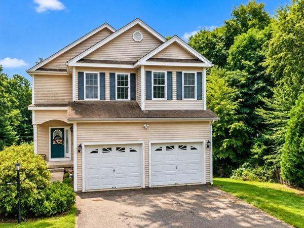 14 West Ledge Rd, Clinton, MA 01510