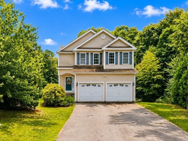 14 West Ledge Rd, Clinton, MA 01510