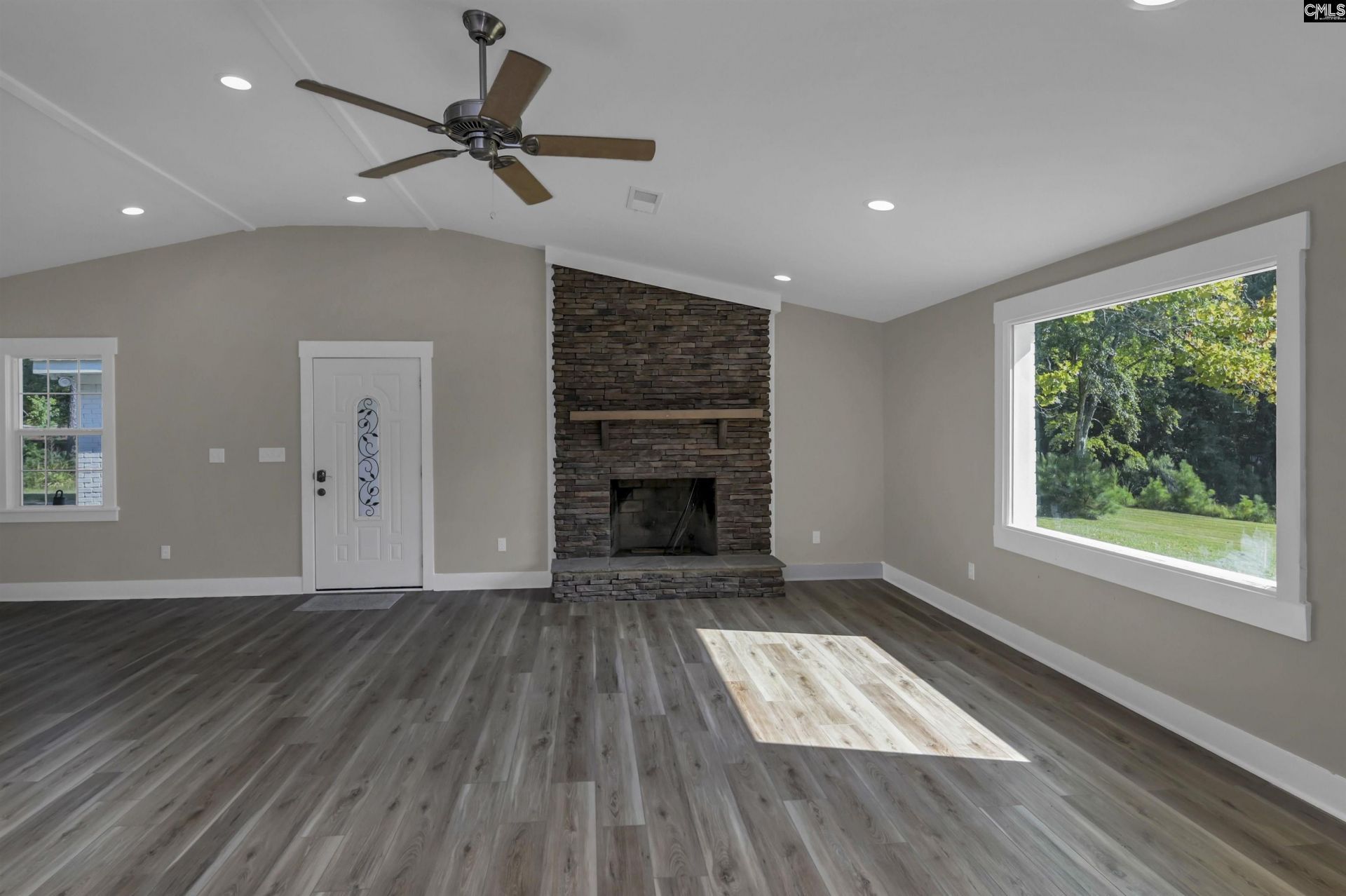 180 Artic Court Photo 10