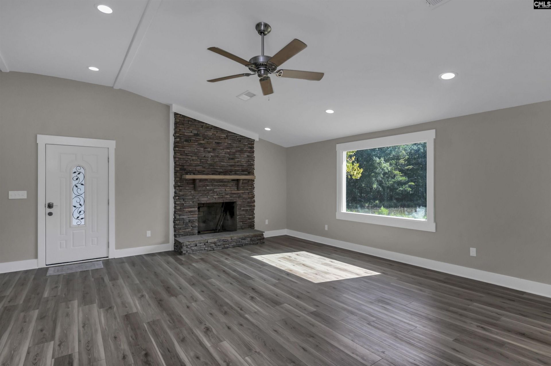 180 Artic Court Photo 11