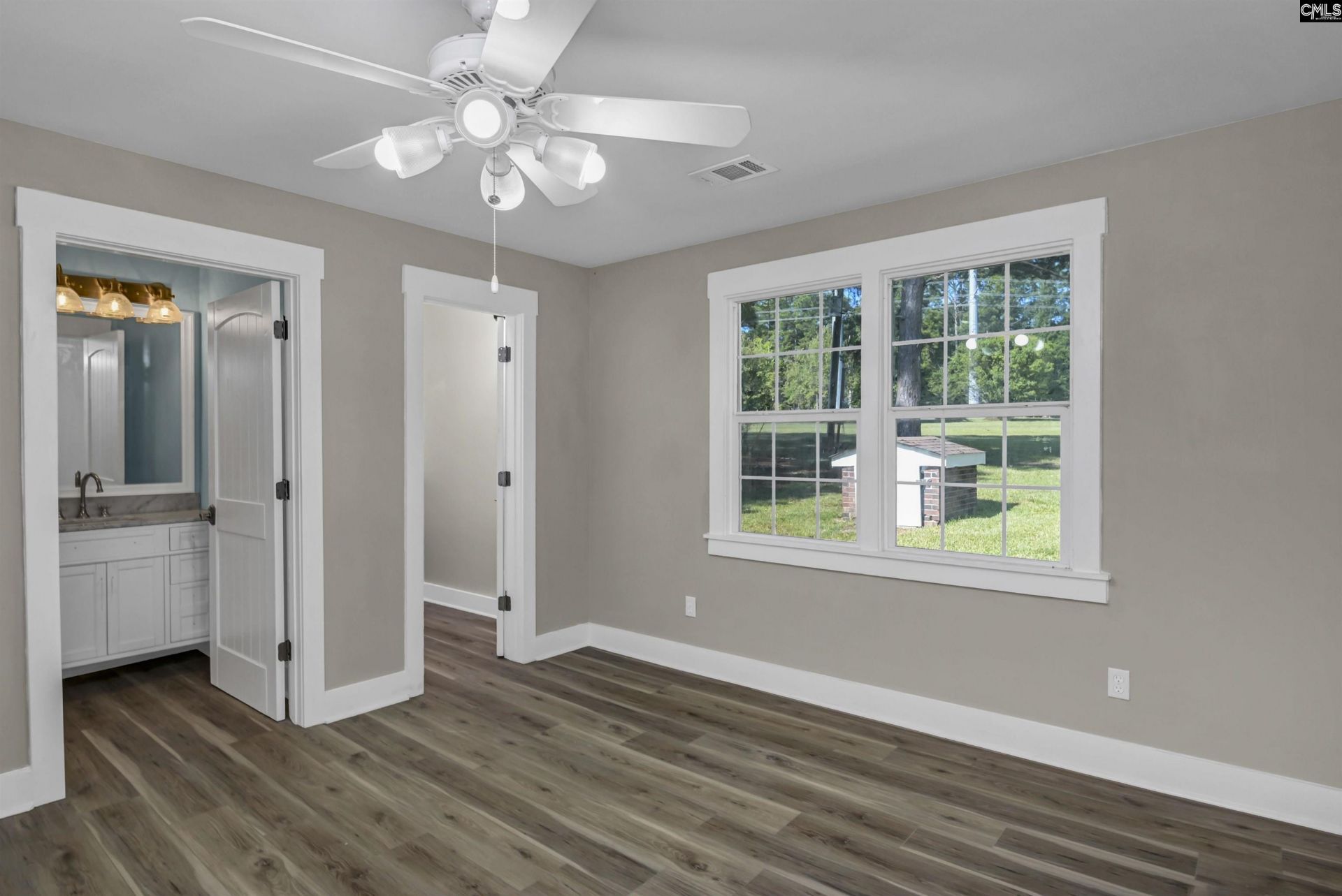 180 Artic Court Photo 15