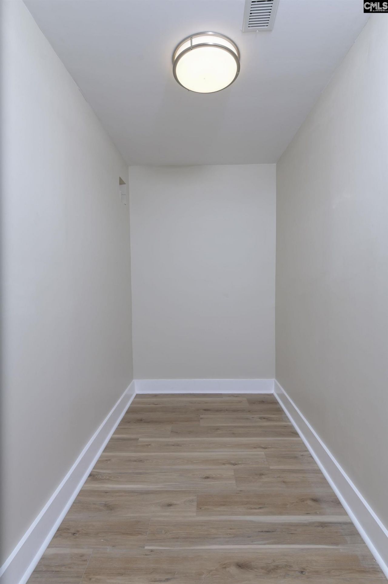 180 Artic Court Photo 34