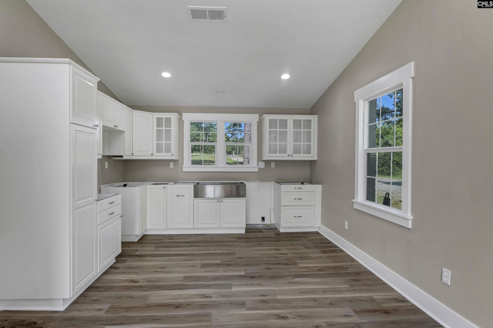 180 Artic Court Photo 5