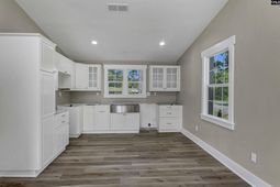 180 Artic Court photo 4
