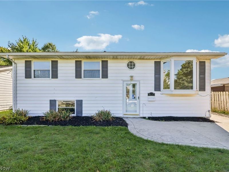 4137 Gary Avenue , Lorain, OH 44055 Photo 1