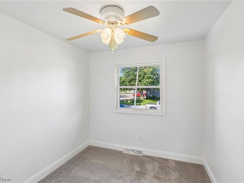 4137 Gary Avenue , Lorain, OH 44055 Photo 17
