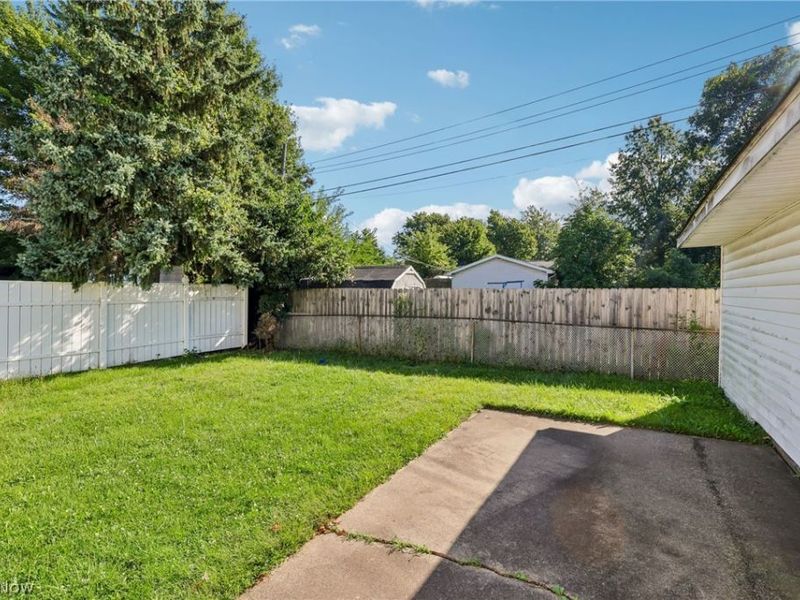 4137 Gary Avenue , Lorain, OH 44055 Photo 23