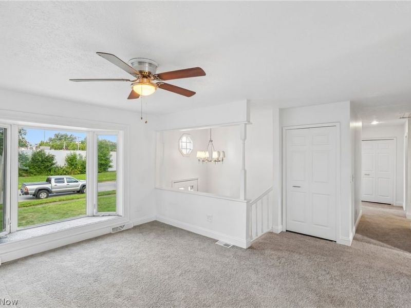 4137 Gary Avenue , Lorain, OH 44055 Photo 3
