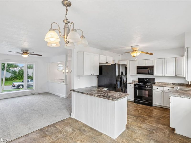4137 Gary Avenue , Lorain, OH 44055 Photo 7