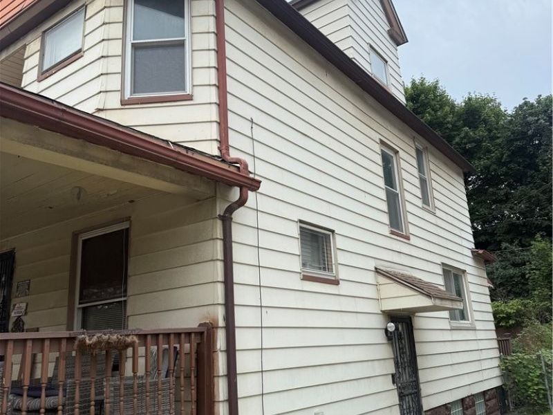 920 E 73rd Street, Cleveland, OH 44103 Photo 2