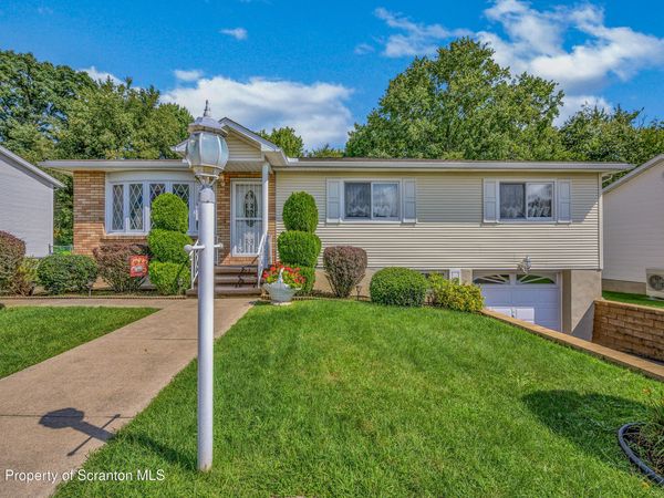 2622 Washburn Street, Scranton, PA 18504