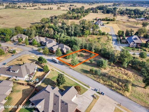 6404 SW Fair View Boulevard, Bentonville, AR 72713