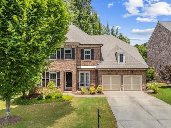 3760 Kentwood Court , Suwanee, GA 30024