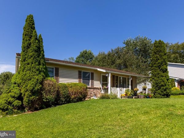 105 RHAUBERT CIRCLE, STATE COLLEGE, PA 16801