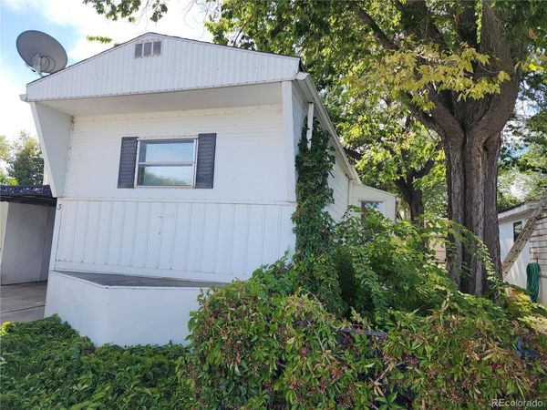 729 17th Avenue, Longmont, CO 80501