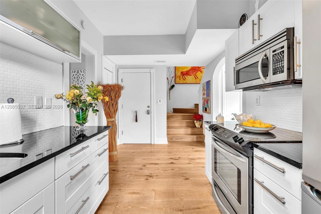 536 14th St, Unit 307, Miami Beach, FL 33139 Photo
