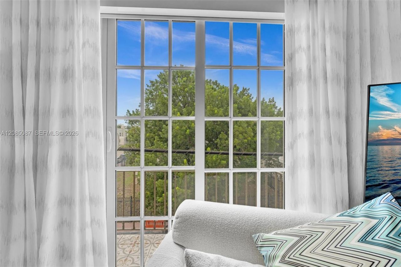 536 14th St, Unit 307, Miami Beach, FL 33139 Photo