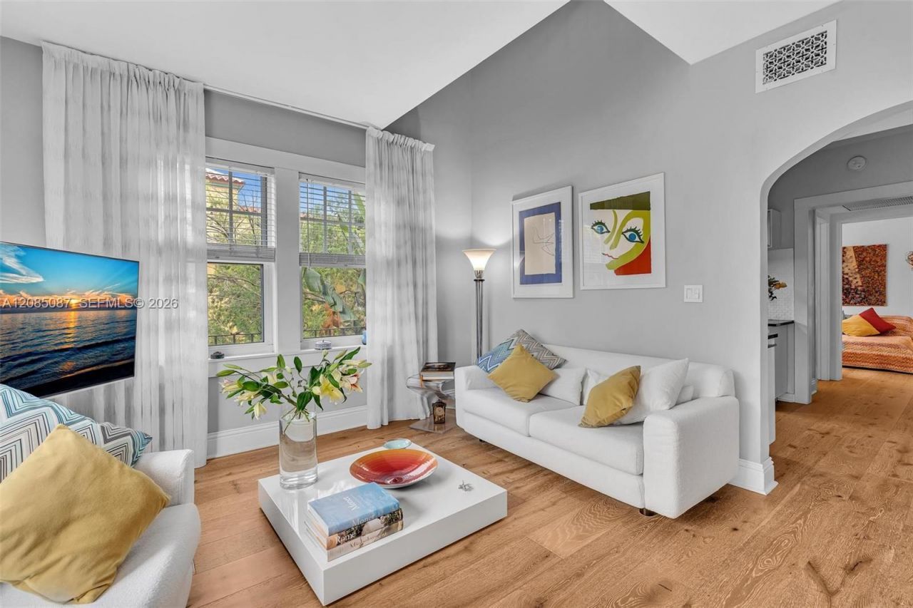 536 14th St, Unit 307, Miami Beach, FL 33139 Photo