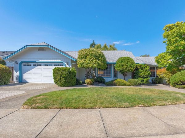 100 SE Liberty Drive, Grants Pass, OR 97527