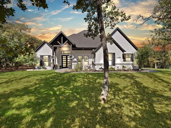 709 Hidden Branch Lane, Reno, TX 76020