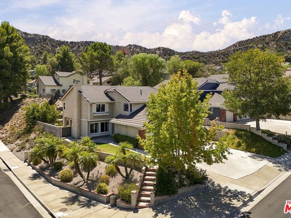 28602 Heather Lane, Castaic, CA 91384