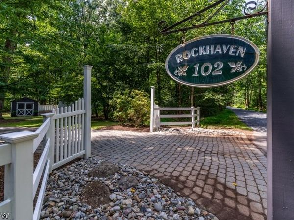 102 Lindbergh Rd, East Amwell, NJ 08525